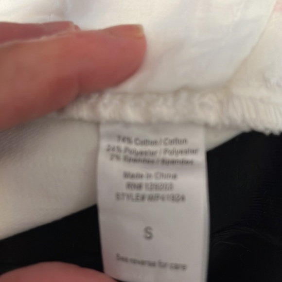 Vintage Y2K Low Rise White  Shorts With USA Stars and Stripes - Picture 4 of 7